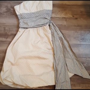 BCBG strapless bubble dress 👗